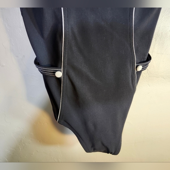 Sun Flair Black One-Piece Swimsuit with White Trim B- Cup Sz 6 - Picture 3 of 7